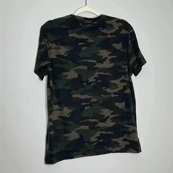 Banana Republic Factory Men Graphic T-Shirt Color Camo Size M - Picture 10 of 10